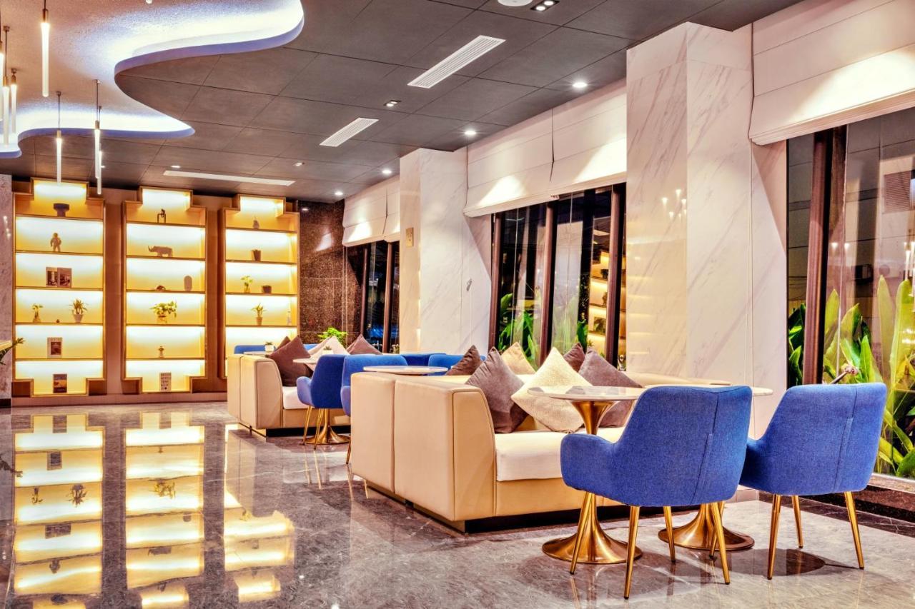 Maxx Phnom Penh Downtown By H World Hotel Exterior foto