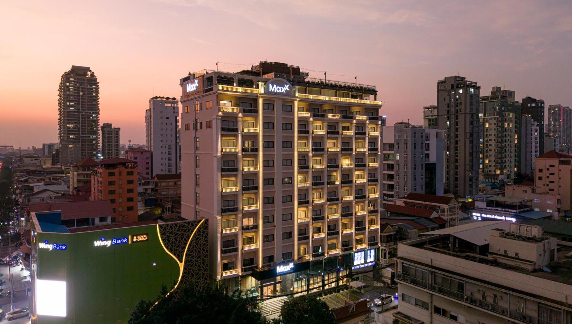 Maxx Phnom Penh Downtown By H World Hotel Exterior foto