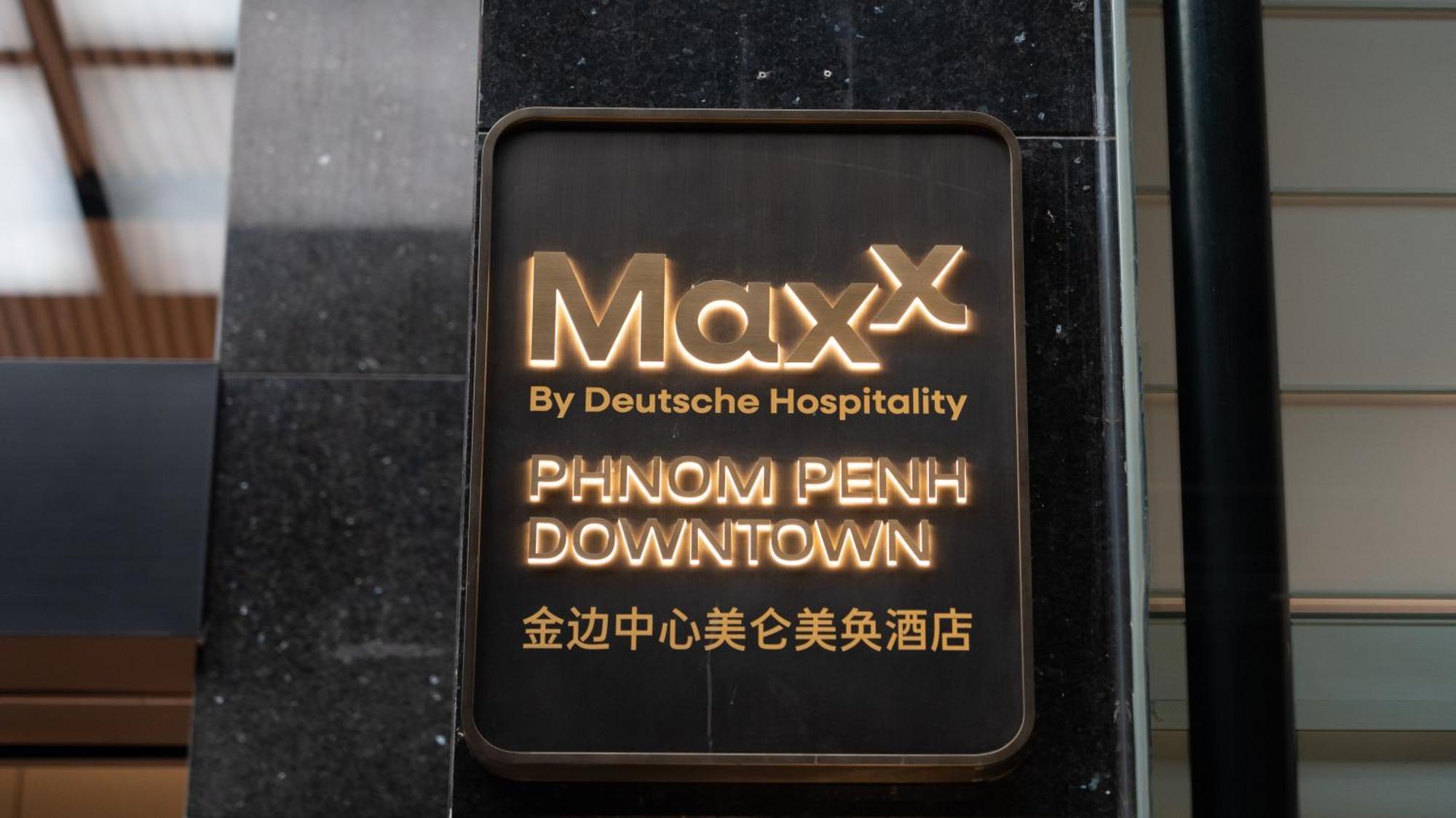 Maxx Phnom Penh Downtown By H World Hotel Exterior foto