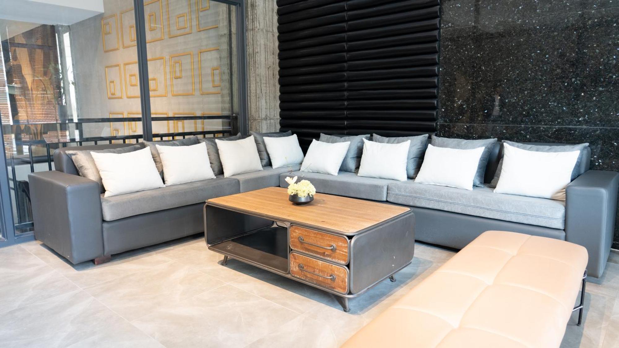 Maxx Phnom Penh Downtown By H World Hotel Exterior foto