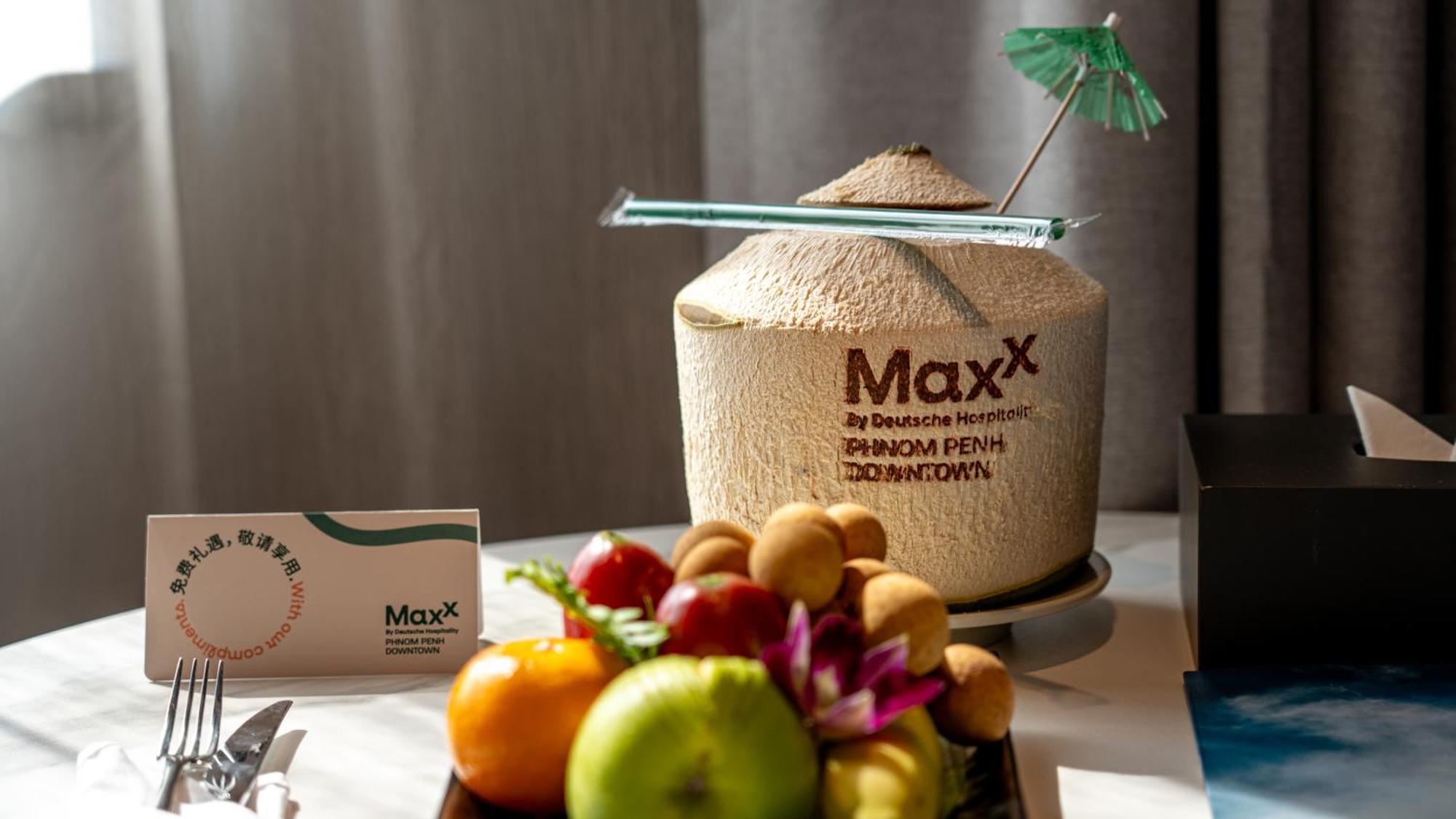 Maxx Phnom Penh Downtown By H World Hotel Exterior foto